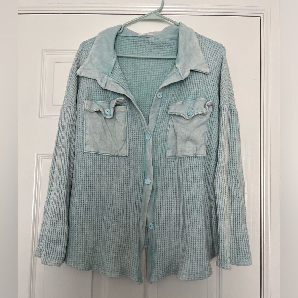 Bucketlist Waffle Shacket. Sz Medium
